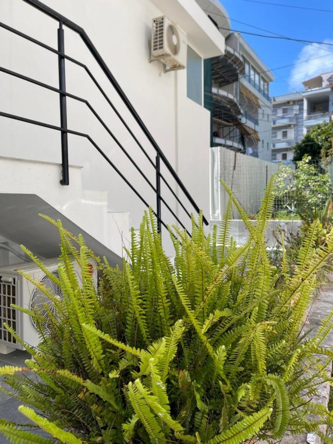 Sun And Sea Apartment Saranda Exteriör bild